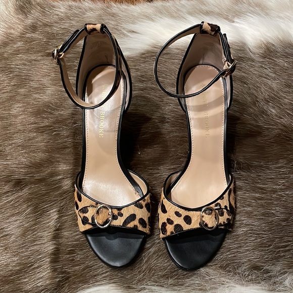 Audrey Brooke animal print leather heels - Picture 2 of 5